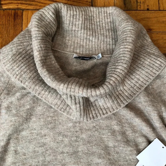 Oversized Plush soft cowl neck sweater NWT - Picture 3 of 6